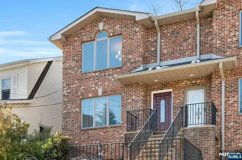 573 Kearney Avenue Cliffside Park NJ 07010