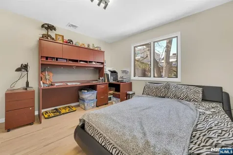 573 Kearney Avenue Cliffside Park NJ 07010