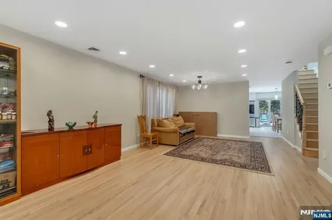 573 Kearney Avenue Cliffside Park NJ 07010