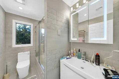 573 Kearney Avenue Cliffside Park NJ 07010
