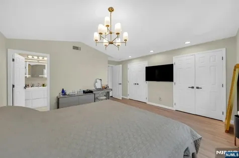573 Kearney Avenue Cliffside Park NJ 07010
