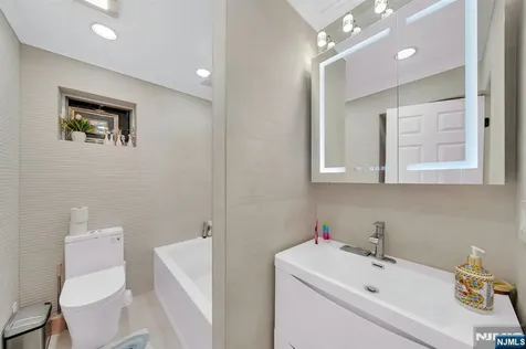 573 Kearney Avenue Cliffside Park NJ 07010