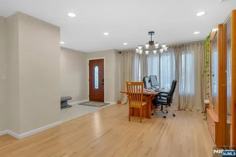 573 Kearney Avenue Cliffside Park NJ 07010