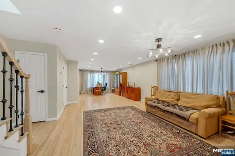 573 Kearney Avenue Cliffside Park NJ 07010