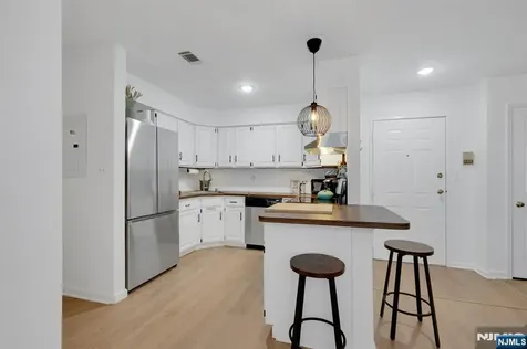 199 Union Avenue Rutherford NJ 07070