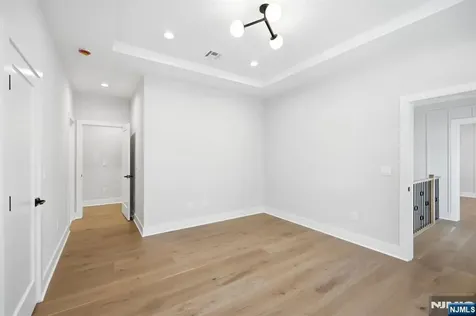 1 Breton Place Livingston NJ 07039