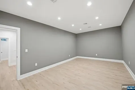 1 Breton Place Livingston NJ 07039