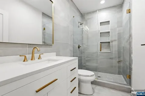 1 Breton Place Livingston NJ 07039