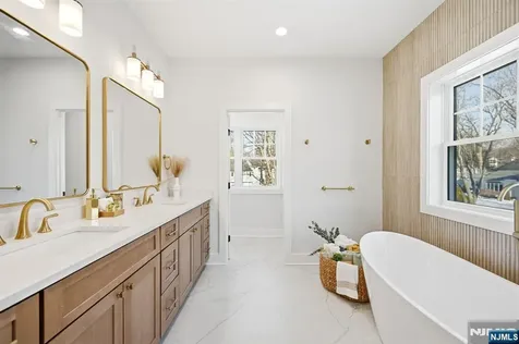 1 Breton Place Livingston NJ 07039