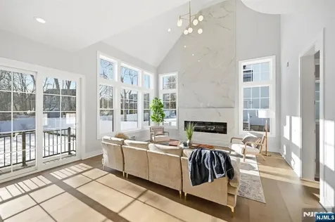 1 Breton Place Livingston NJ 07039