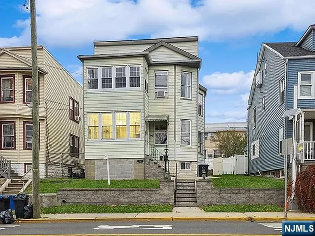 703 Schuyler Kearny NJ 07032
