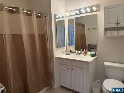9411 Warrens Way Wanaque NJ 07465