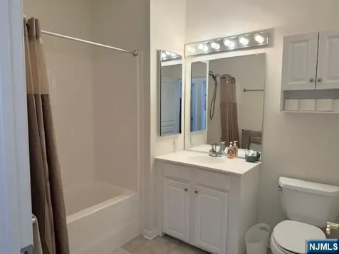 9411 Warrens Way Wanaque NJ 07465