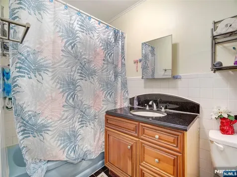 6011 Van Buren Place West New York NJ 07093
