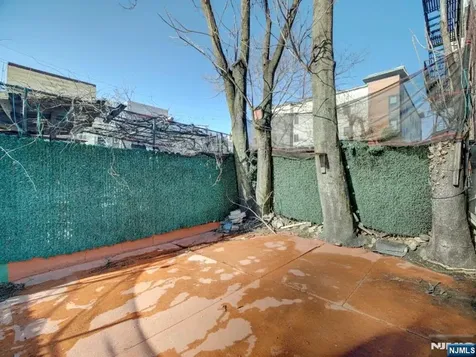 6011 Van Buren Place West New York NJ 07093