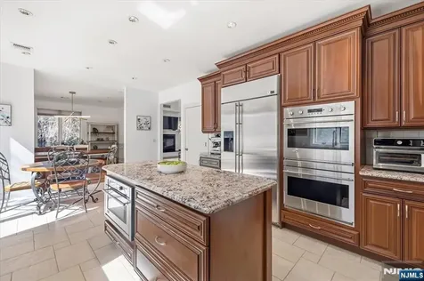 20 Bearbrook Drive Woodcliff Lake NJ 07677