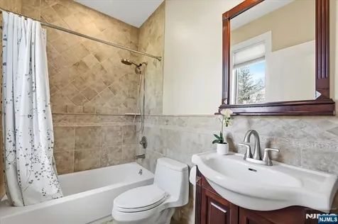 20 Bearbrook Drive Woodcliff Lake NJ 07677