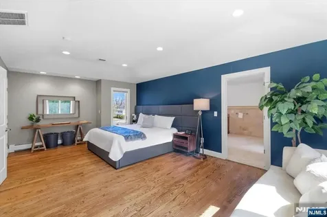 20 Bearbrook Drive Woodcliff Lake NJ 07677