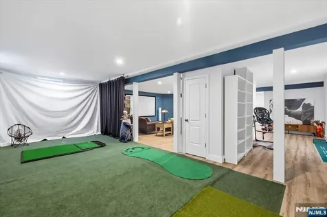 20 Bearbrook Drive Woodcliff Lake NJ 07677
