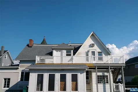 20 Goffle Road Midland Park NJ 07432