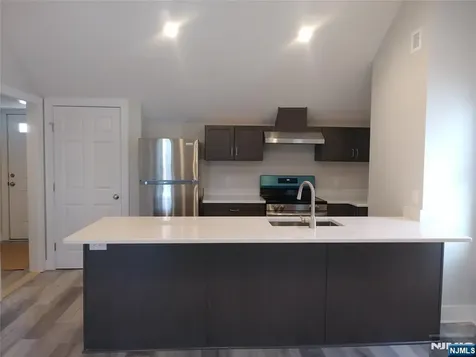 20 Goffle Road Midland Park NJ 07432