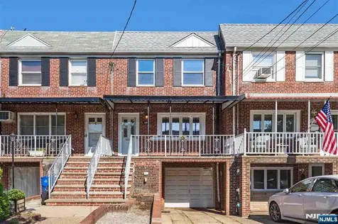 29 Parkview Terrace Bayonne NJ 07002