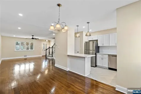 29 Parkview Terrace Bayonne NJ 07002