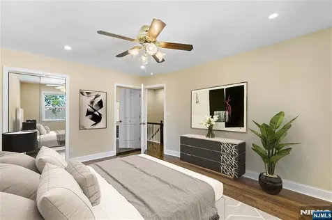 29 Parkview Terrace Bayonne NJ 07002