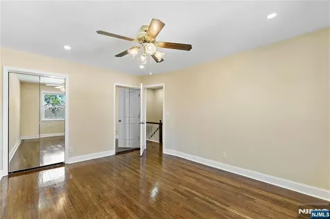 29 Parkview Terrace Bayonne NJ 07002