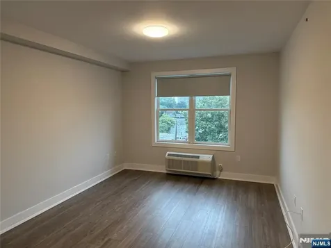 1685 Bergen Boulevard Fort Lee NJ 07024