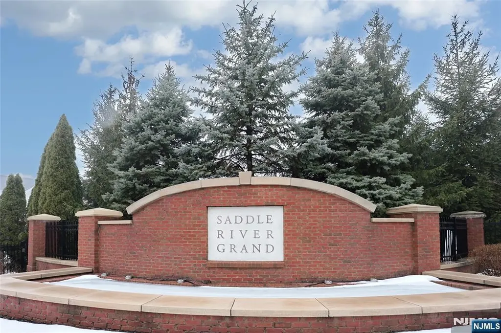 165 Cortland Drive Saddle River NJ 07458