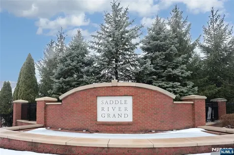 165 Cortland Drive Saddle River NJ 07458