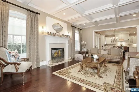 165 Cortland Drive Saddle River NJ 07458