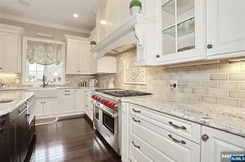 165 Cortland Drive Saddle River NJ 07458