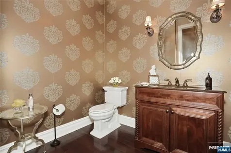 165 Cortland Drive Saddle River NJ 07458