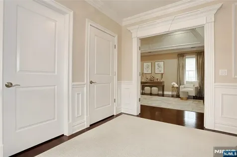 165 Cortland Drive Saddle River NJ 07458