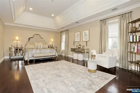165 Cortland Drive Saddle River NJ 07458