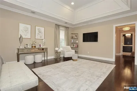 165 Cortland Drive Saddle River NJ 07458