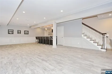 165 Cortland Drive Saddle River NJ 07458