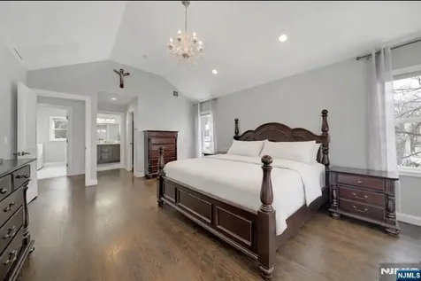 51 Terrace Street Park Ridge NJ 07656