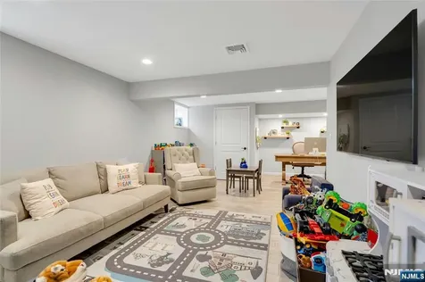 51 Terrace Street Park Ridge NJ 07656