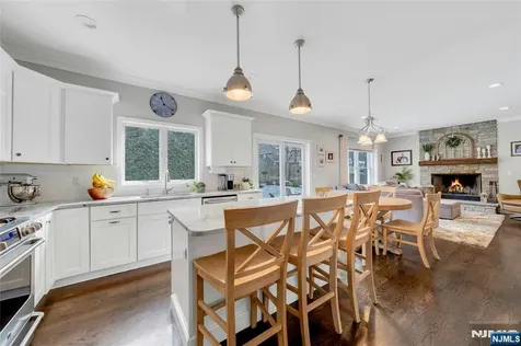 51 Terrace Street Park Ridge NJ 07656