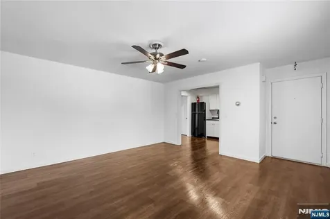 335 Paterson Avenue East Rutherford NJ 07073
