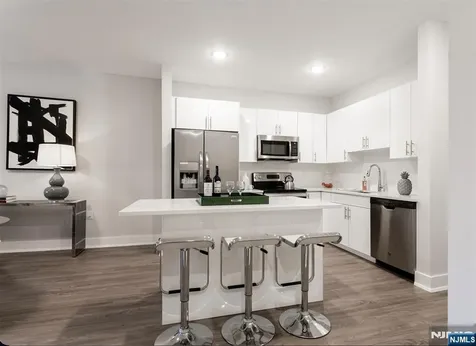 1685 Bergen Boulevard Fort Lee NJ 07024