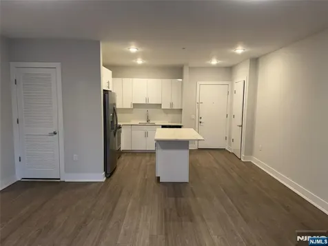 1685 Bergen Boulevard Fort Lee NJ 07024