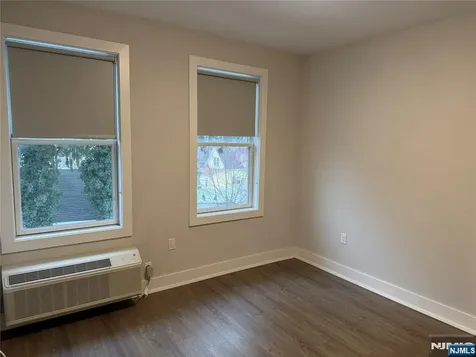 1685 Bergen Boulevard Fort Lee NJ 07024