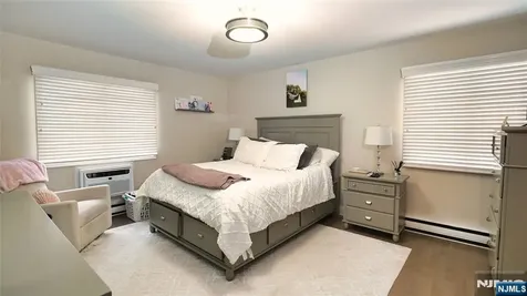 651 Riverside Avenue Lyndhurst NJ 07071