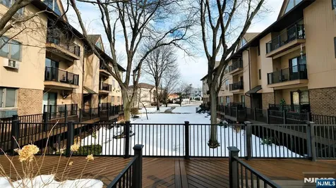 651 Riverside Avenue Lyndhurst NJ 07071