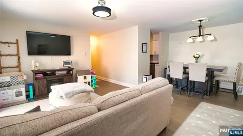 651 Riverside Avenue Lyndhurst NJ 07071