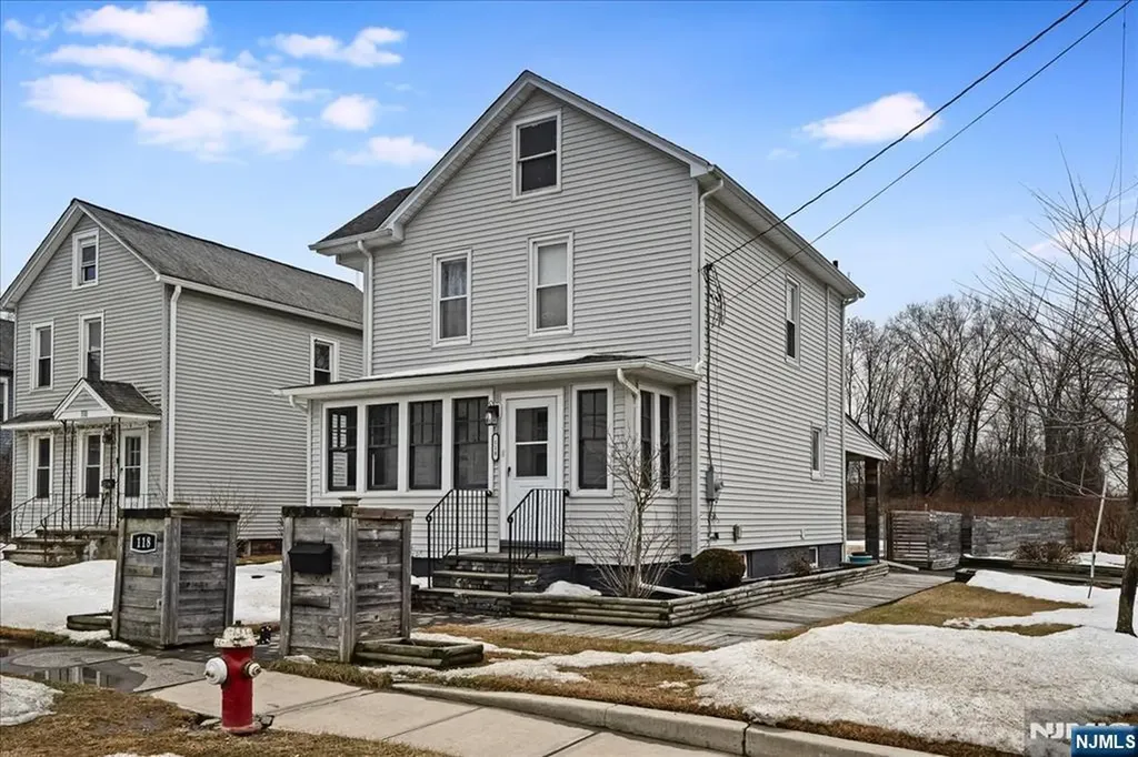 118 Broad Street Pompton Lakes NJ 07442